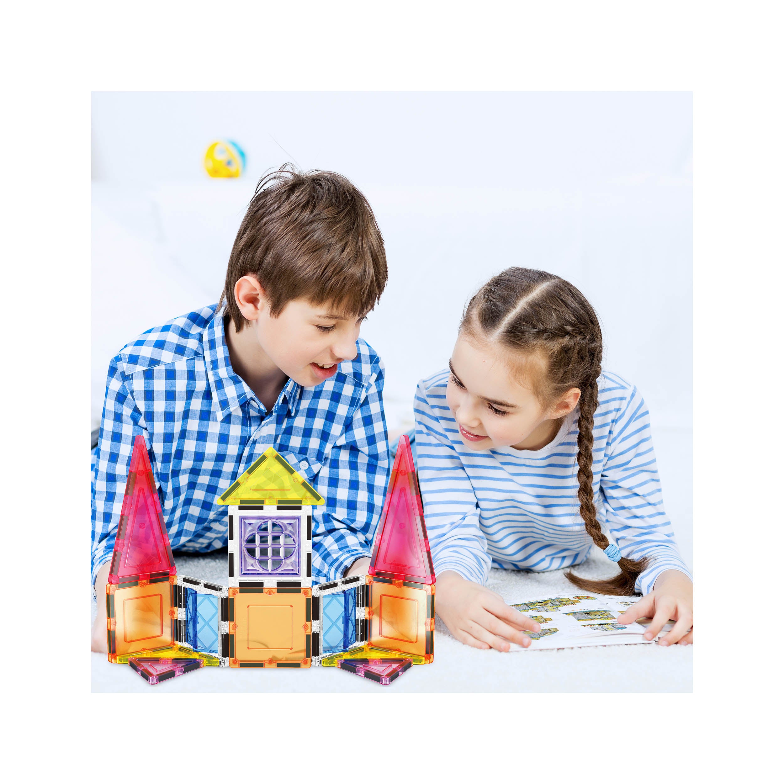 PicassoTiles Magnetic Tile Building Set with Windows and Doors - 21 Pieces